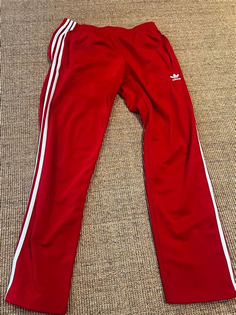 rote adidas trainingshose herren|Rote Trainingsanzüge .